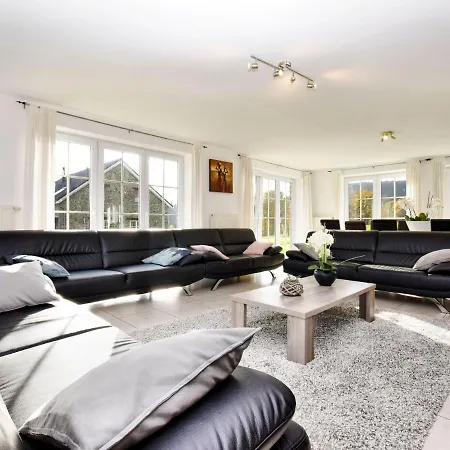 Detached Natural Stone House With Sunny Garden And Terrace, Modern Interior 度假居 *