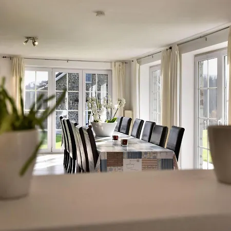 Detached Natural Stone House With Sunny Garden And Terrace, Modern Interior 度假居