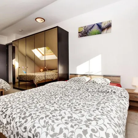Detached Natural Stone House With Sunny Garden And Terrace, Modern Interior Trou de Bra